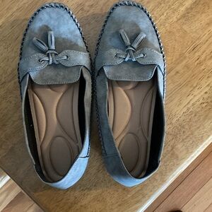 Classic Suede Tassel Loafers in Gray